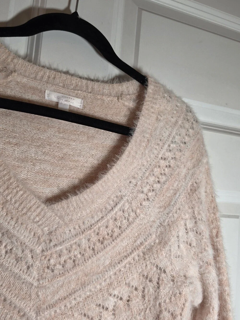 Lauren Conrad Light Pink Fuzzy Knit Womens Sweater M